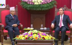 Đồng chí Nguyễn Văn Bình tiếp nguyên Thủ tướng Nepal