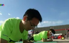 500 người cùng thi... đo sàn