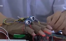 Học sinh lớp 12 chế tạo găng tay thông minh cho người khiếm thị