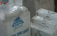 Quảng Trị bắt 2 xe ô tô chở hàng lậu