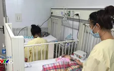 Trẻ có các triệu chứng này, rất có thể đã mắc bệnh ho gà