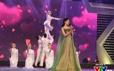 Nam Em đẹp tựa công chúa trong Gala kỷ niệm 10 năm Chúng tôi là chiến sĩ