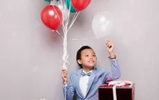 Hồ Văn Cường bảnh bao chụp ảnh Giáng sinh