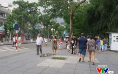 Mở rộng phố đi bộ Hà Nội: Người dân kêu bất tiện, hộ kinh doanh than "ế"