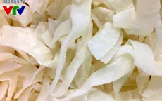 Nở rộ phong trào tự làm mứt Tết đãi khách