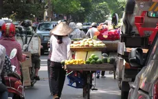 Hà Nội và những gánh hàng rong trên phố