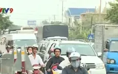 Liên tục kẹt xe trên Quốc lộ 1 do cầu hẹp