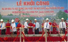 Khởi công cầu vượt tại nút giao Cổ Linh - cầu Vĩnh Tuy