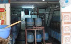 Phát hiện cơ sở trồng giá đỗ bằng hóa chất Trung Quốc tại TP.HCM