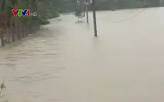 Mưa lũ tại miền Trung: 17 người thiệt mạng, 2.460 ngôi nhà ngập trong nước