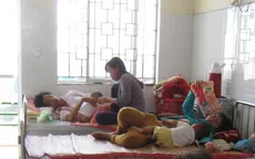 Trẻ em nhập viện tăng cao do nắng nóng