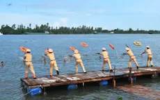 500 cán bộ chiến sĩ diễn tập cứu nạn, cứu hộ đường thủy