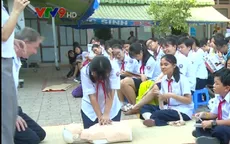 TP.HCM: Hàng nghìn học sinh tập huấn sơ, cấp cứu và thoát hiểm