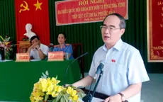 Tiếp xúc cử tri tại Long An, Trà Vinh sau kỳ họp Quốc hội