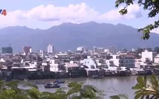Biển Nha Trang trước nguy cơ bê tông hóa