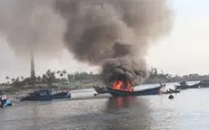 Nổ tàu cá trên biển, 3 người mất tích