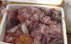 Bắt hơn 1 tấn nội tạng lợn không rõ nguồn gốc ở An Giang