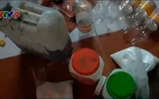 Bắt quả tang cơ sở chế biến nước mắm bằng hóa chất tại TP.HCM