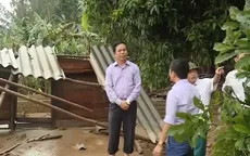 Mưa lũ cuốn trôi nhà dân ở Quảng Bình