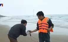 TT- Huế tăng cường kiểm tra độ an toàn của nước biển