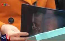 Vụ quên kéo trong bụng bệnh nhân 18 năm: Mời chuyên gia về mổ lại