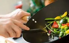 Xào rau tốt hơn luộc