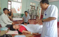 Nghệ An: Ăn rau lạ, cả gia đình bị thần kinh bất bình thường