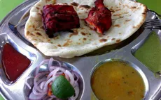 Roti Canai và Chicken Tandoori - cặp đôi khó quên của ẩm thực Malaysia