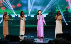 Danh ca Khánh Ly "Nhớ mùa thu Hà Nội" khiến khán giả thủ đô bâng khuâng cảm xúc