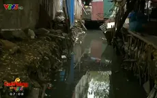 Người dân Hà Nội phát hoảng khi sống chung với con mương ô nhiễm