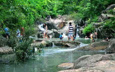 Kỹ năng thoát hiểm khi gặp lũ ống, lũ quét trong chuyến dã ngoại