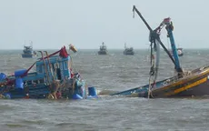 Tàu cá chìm ở Trường Sa, 15 ngư dân trôi dạt trên biển