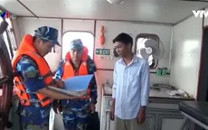 Bắt giữ tàu chở than trái phép