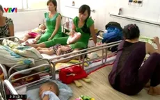 TP.HCM: Bệnh nhân phải chờ... 10 giờ cho mỗi lượt khám bệnh