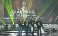 Đạo diễn Chí Cương “lâng lâng” khi lần đầu nhận giải Vàng tại LHTHTQ
