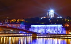 “Thành phố ánh sáng” Lyon qua ống kính du học sinh Việt