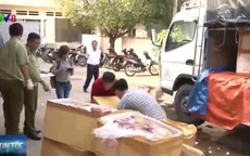 Đăk Lăk: Bắt giữ xe tải chở hơn 700kg thịt động vật hôi thối