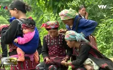 Sản phẩm thêu của người Xa Phó vươn ra thế giới