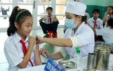 Tiêm miễn phí vaccine sởi - rubella cho thiếu niên tại Hà Nội