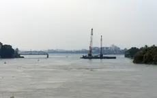 Trục vớt an toàn nhịp cầu Ghềnh bị sập