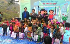 Trao tặng phòng học cho trẻ em vùng cao Thanh Hóa