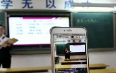 Giáo viên phát video trực tuyến dạy học sinh tại Trung Quốc