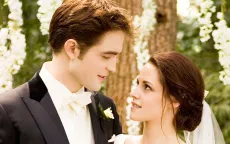 Rao bán nhẫn đính hôn của cặp đôi Bella - Edward trong Twilight