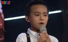 Hồ Văn Cường tự tin hát "chay" trên sân khấu Vietnam Idol