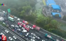 Trung Quốc: 25 xe ô tô tông nhau, ít nhất 2 người thiệt mạng