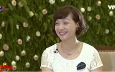 Café Sáng với VTV3: BTV Diệp Chi ngỡ ngàng với vẻ "không tuổi" của NSND Lê Khanh