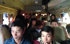 Xe nhồi nhét khách “vô tư” lưu thông