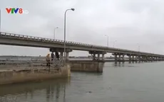 Xả nước sông Hương qua đập Thảo Long để đẩy mặn