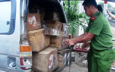 Truy tìm thủ phạm tông gãy rào chắn đường sắt ở Phú Yên