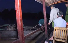 Vĩnh Long: Công an nổ súng trấn áp “cát tặc”